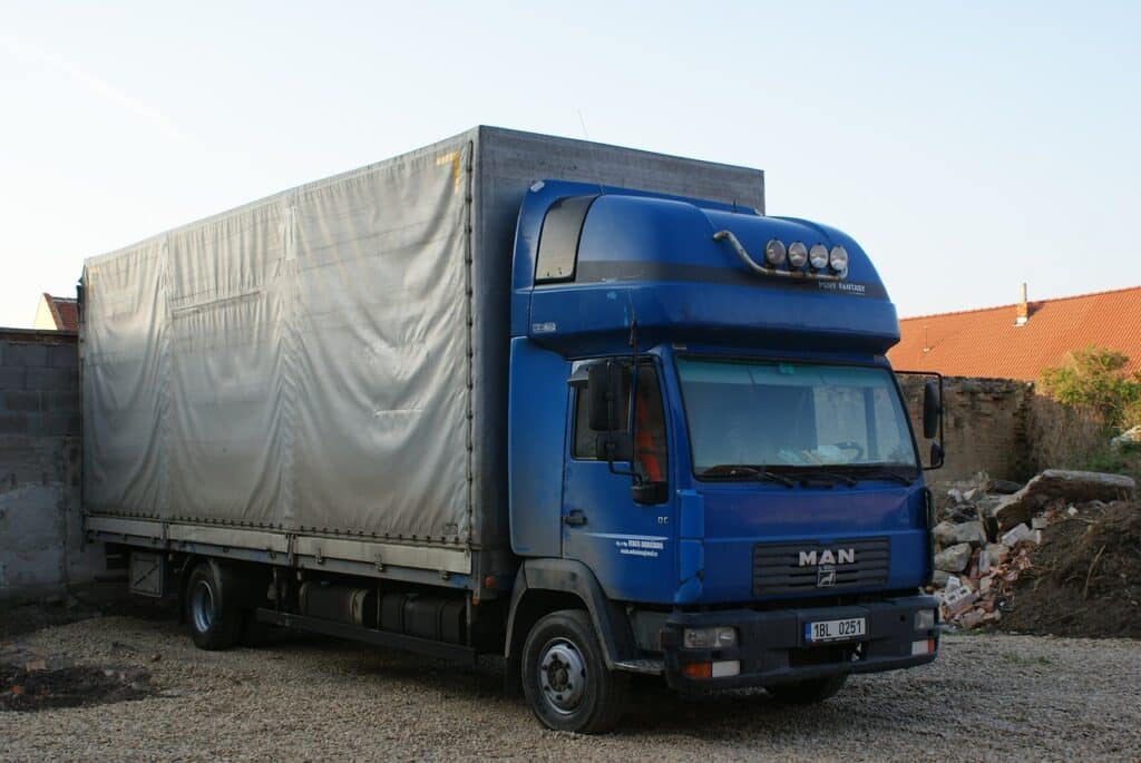 transport umzug.com LKW 12t